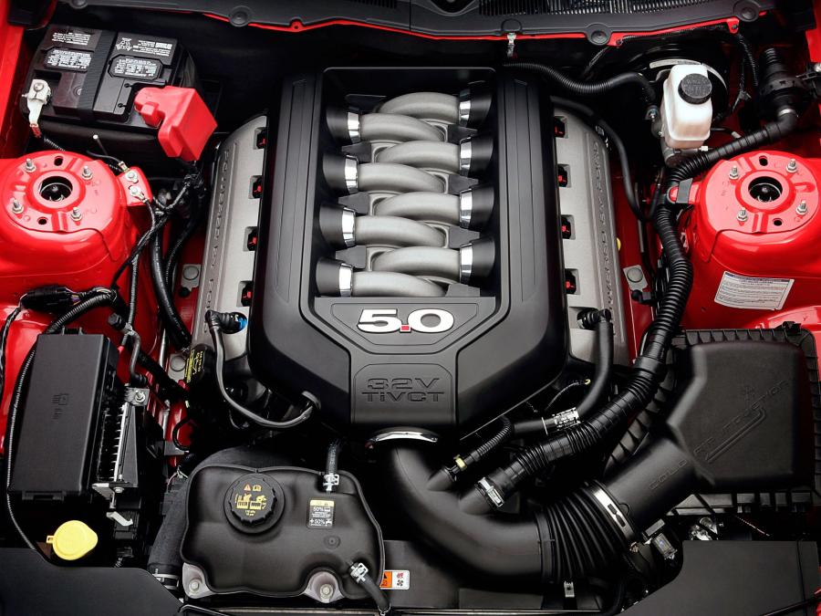  Ford Mustang 5.0 GT 2011 года  (фото 10 из 30)